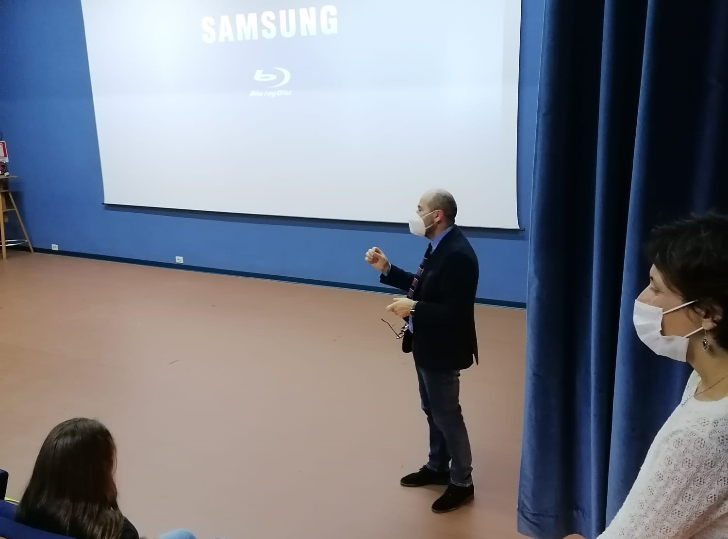 Inaugurati il Laboratorio Multimediale della Scuola “Positano” e il nuovo Cinema della Scuola “Gallo”. Un intervento che rafforza l’offerta formativa e culturale