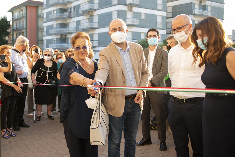 Inaugurato il Cineclub Mu.Ra. Il ringraziamento del Sindaco alla prof.ssa Angela Bartolo a nome di tutta la comunità.